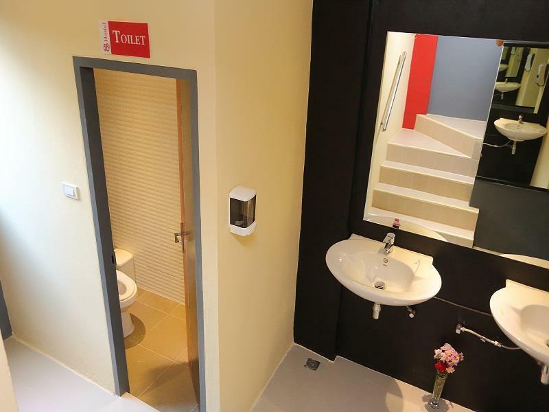 Ploenlay Hotel *