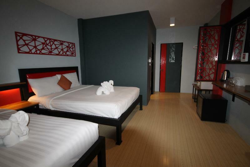 Hotell Ploenlay Krabi town